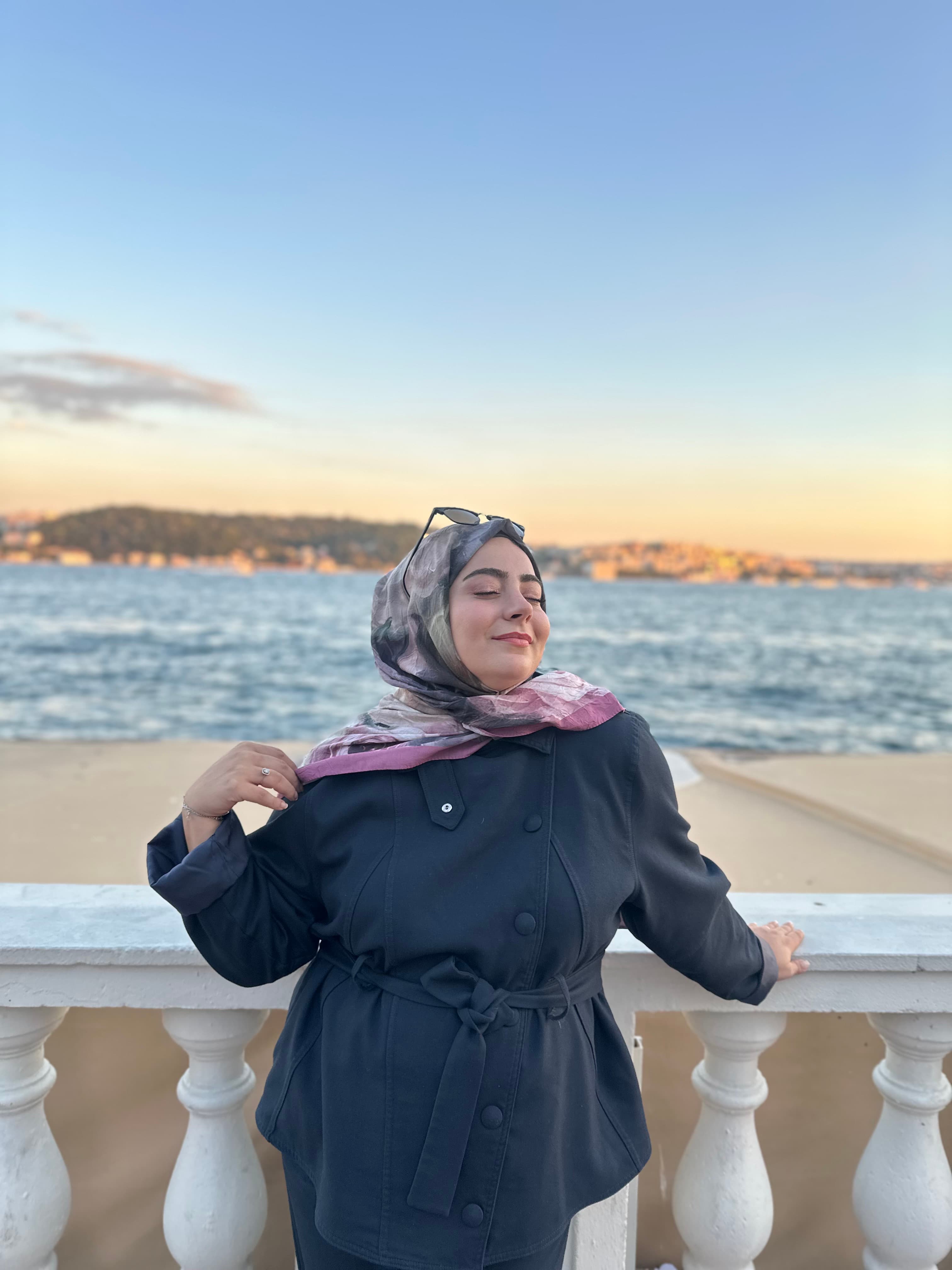 özge taş