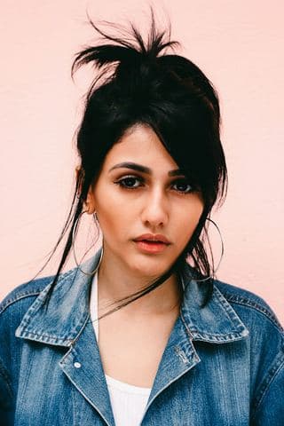 Hana E.